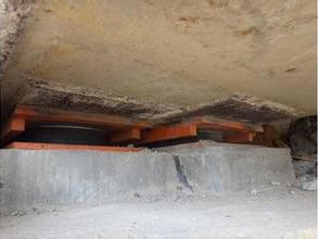 橋梁、橋底、支座、調平鋼板